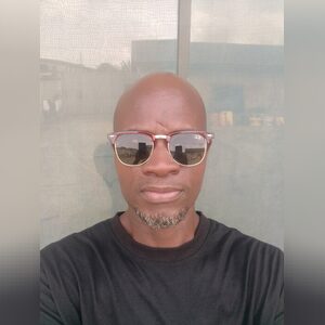 dphil, online dating profile photo