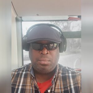 happy2025, online dating profile photo