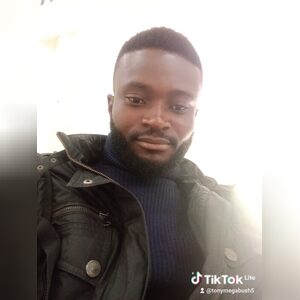 evans27, online dating profile photo