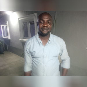 city, online dating profile photo