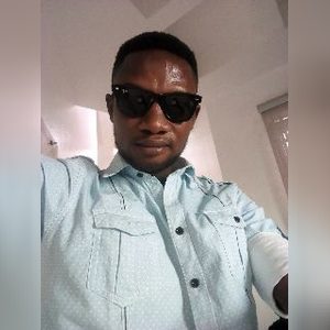 alimiayo, online dating profile photo