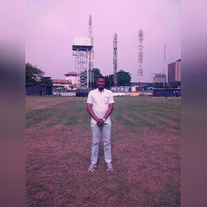 trys, online dating profile photo