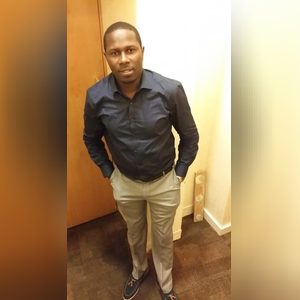 tosin28, online dating profile photo