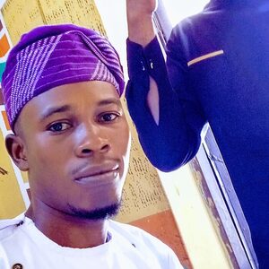 abimbola21, online dating profile photo