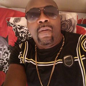 onyiemma, online dating profile photo