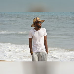 khaleef, online dating profile photo