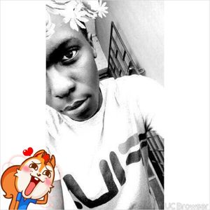 schidi, online dating profile photo