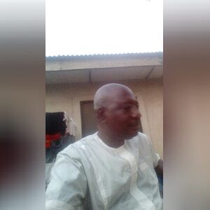 alagbe, online dating profile photo