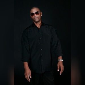 bishopee, online dating profile photo