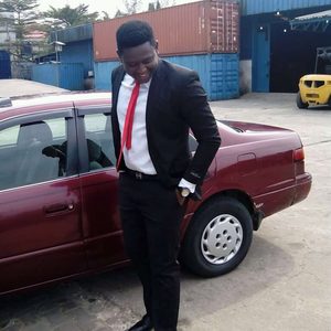 godwinci, online dating profile photo