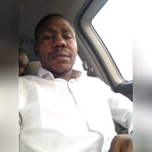 tobiseyi, online dating profile photo