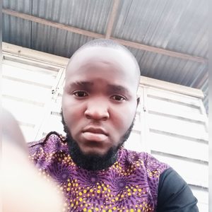 adeniyil, online dating profile photo