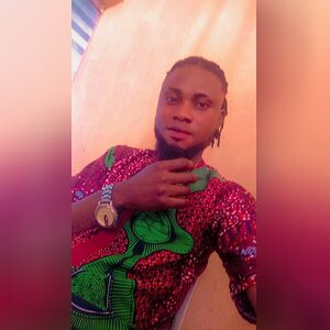 eriola, online dating profile photo