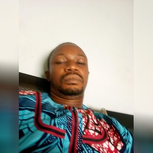 toyin425, online dating profile photo