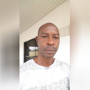 alade45g, online dating profile photo