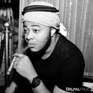bensong, online dating profile photo