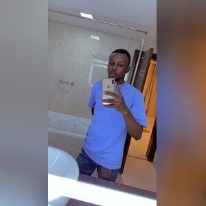 oluwibra, online dating profile photo