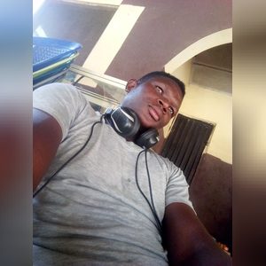 mosesola, online dating profile photo