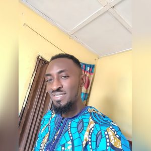 abiomose, online dating profile photo