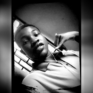 elliot_gudi, online dating profile photo