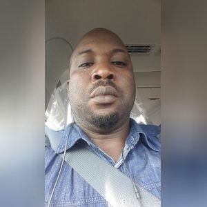 dekuyi01, online dating profile photo