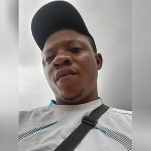 olaidetu, online dating profile photo