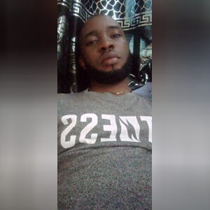 izuu, online dating profile photo