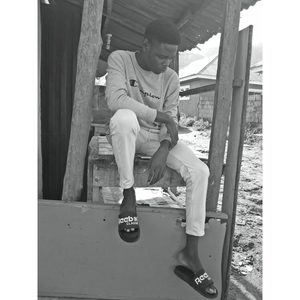 paullinu, online dating profile photo