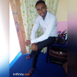 akwaeyen, online dating profile photo