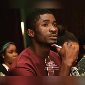 onwuzuru, online dating profile photo