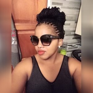 buhlebezwe, online dating profile photo
