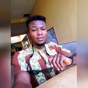 eazy, online dating profile photo