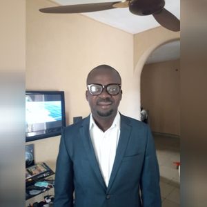 oemeagwa, online dating profile photo