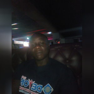 amechi_i, online dating profile photo