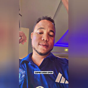 ola29, online dating profile photo