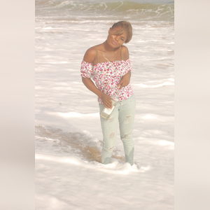 kanyinsa, online dating profile photo