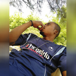 lazon14, online dating profile photo