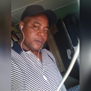 jonnyekins, online dating profile photo