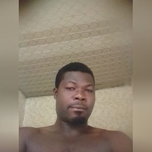 toluezun, online dating profile photo