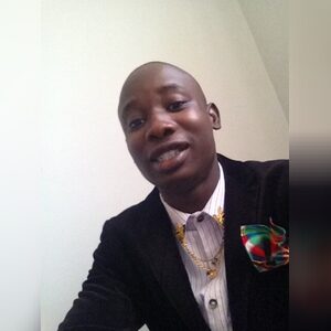 6424325lawal, online dating profile photo