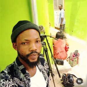 omolomo_tv, online dating profile photo