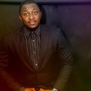 folarin, online dating profile photo