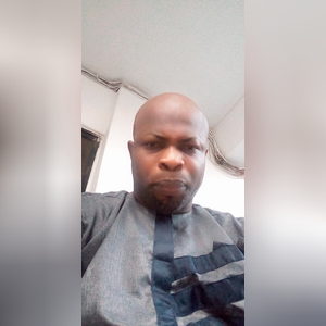 pekunola, online dating profile photo