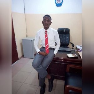 tundesax, online dating profile photo