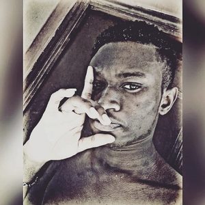 blackboy_vert, online dating profile photo