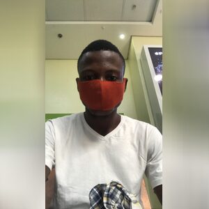 jistlab_, online dating profile photo