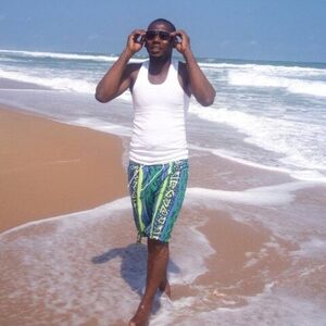 oworld, online dating profile photo