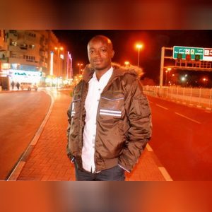 omo9ja, online dating profile photo