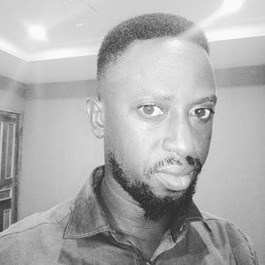 tola_femi, online dating profile photo