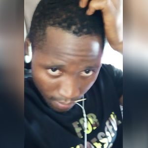 idaomiju, online dating profile photo